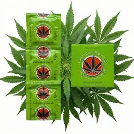 Euphoria Cannadom Premium Cannabis Kondome Verpackung mit grünem Hanfblatt