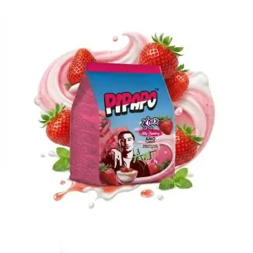 Packung der PIPAPO AMO Knax Chips Milky Strawberry mit Abbildung von Erdbeeren und Milchcreme